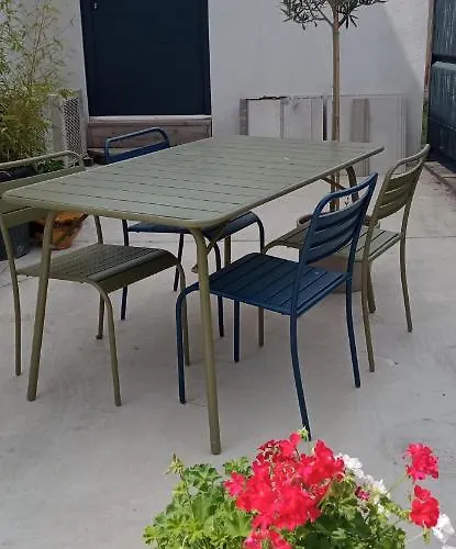 Neuf Et Moderne Au Coeur De La Camargue Saint-Laurent-dʼAigouze